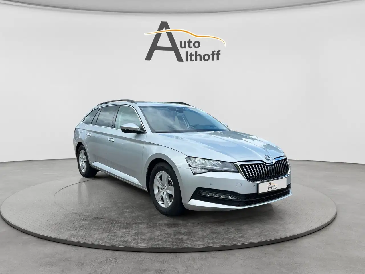 Skoda Superb 2.0TDI Ambition DSG LED SHZ ACC ASSIST