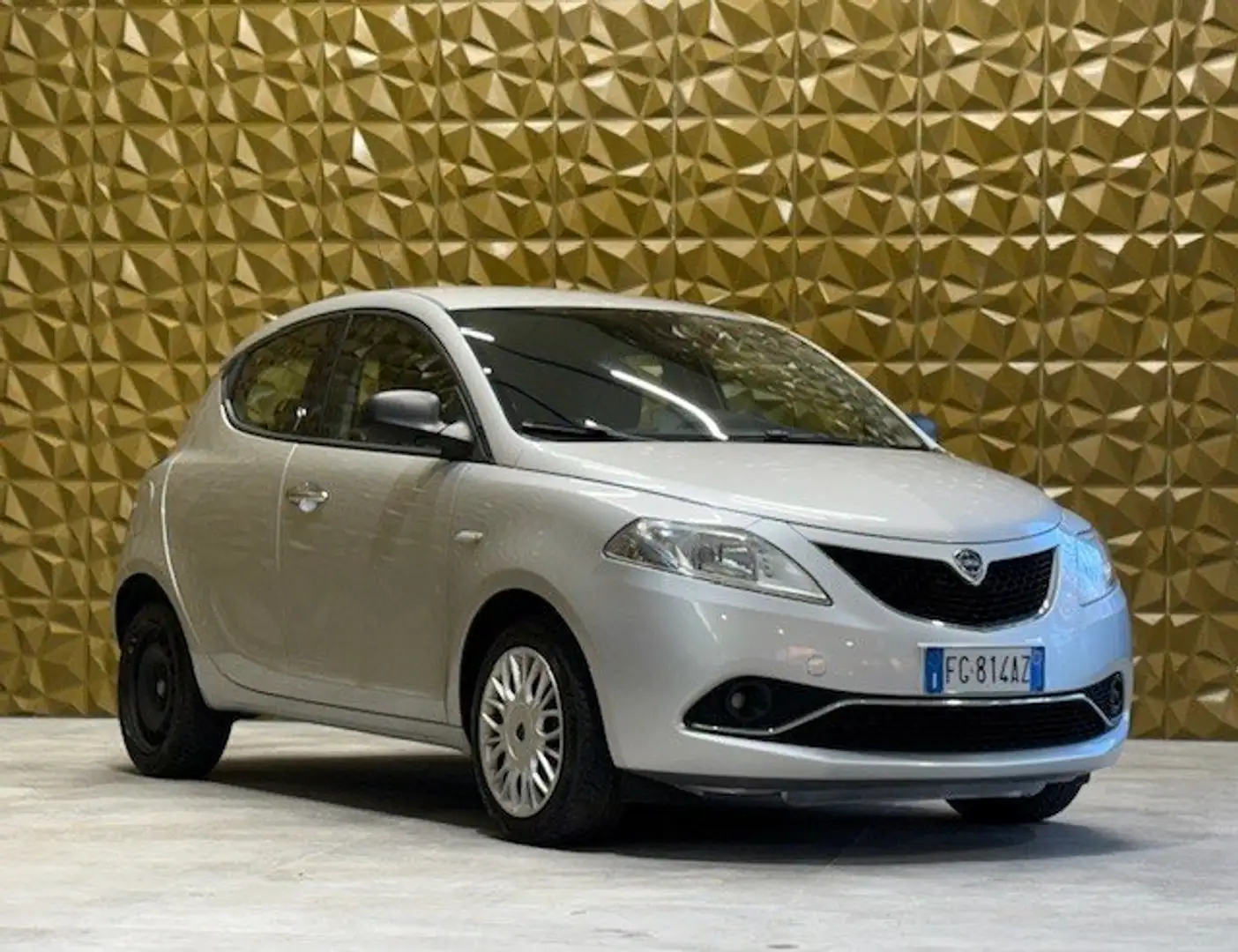 Lancia Ypsilon Ypsilon 1.3 mjt Gold Argent - 2