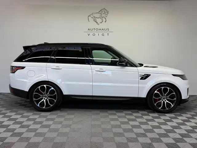 Land Rover Range Rover Sport view 4