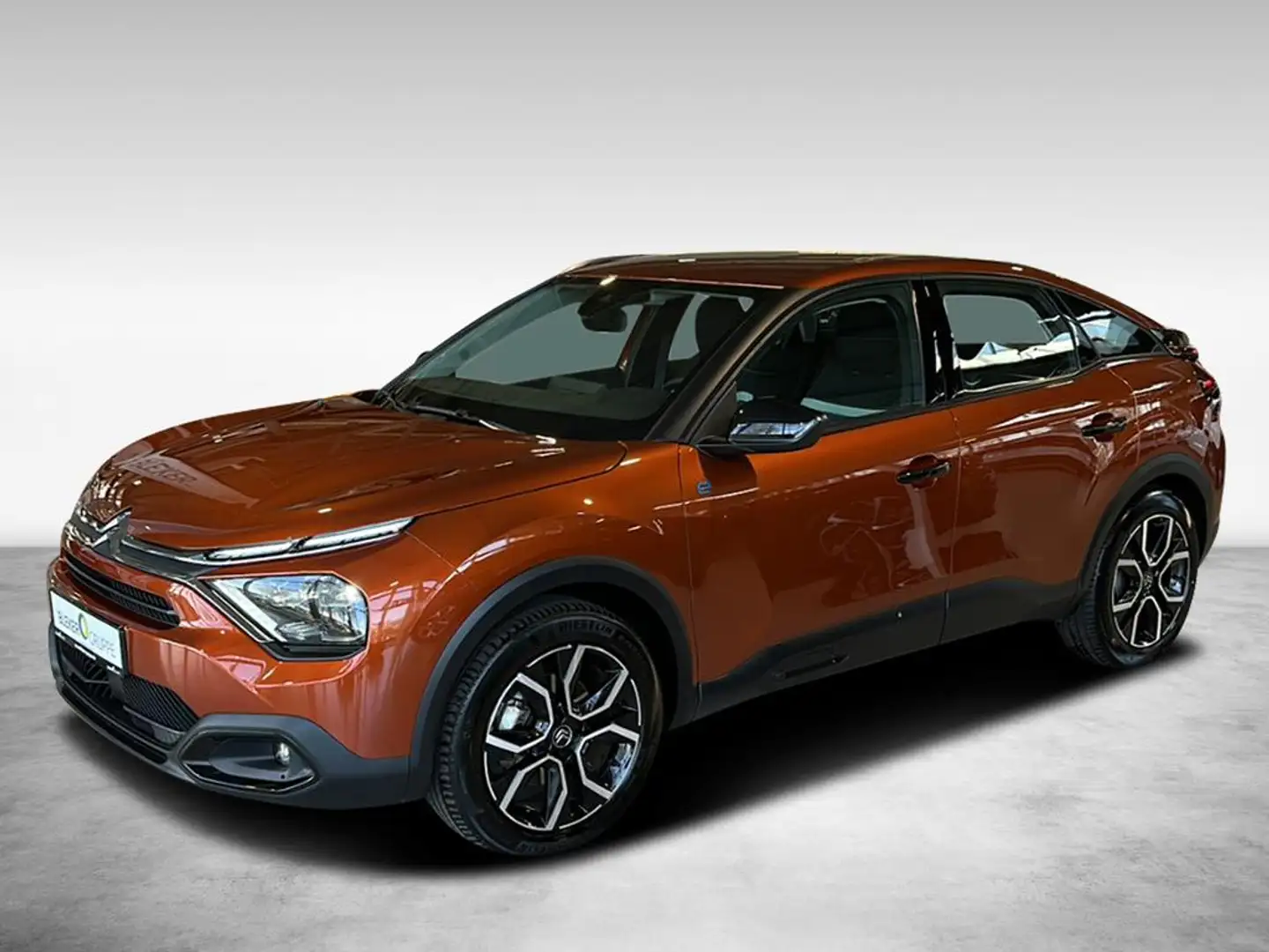 Citroen C4 Feel 136 Elektro Bruin - 1