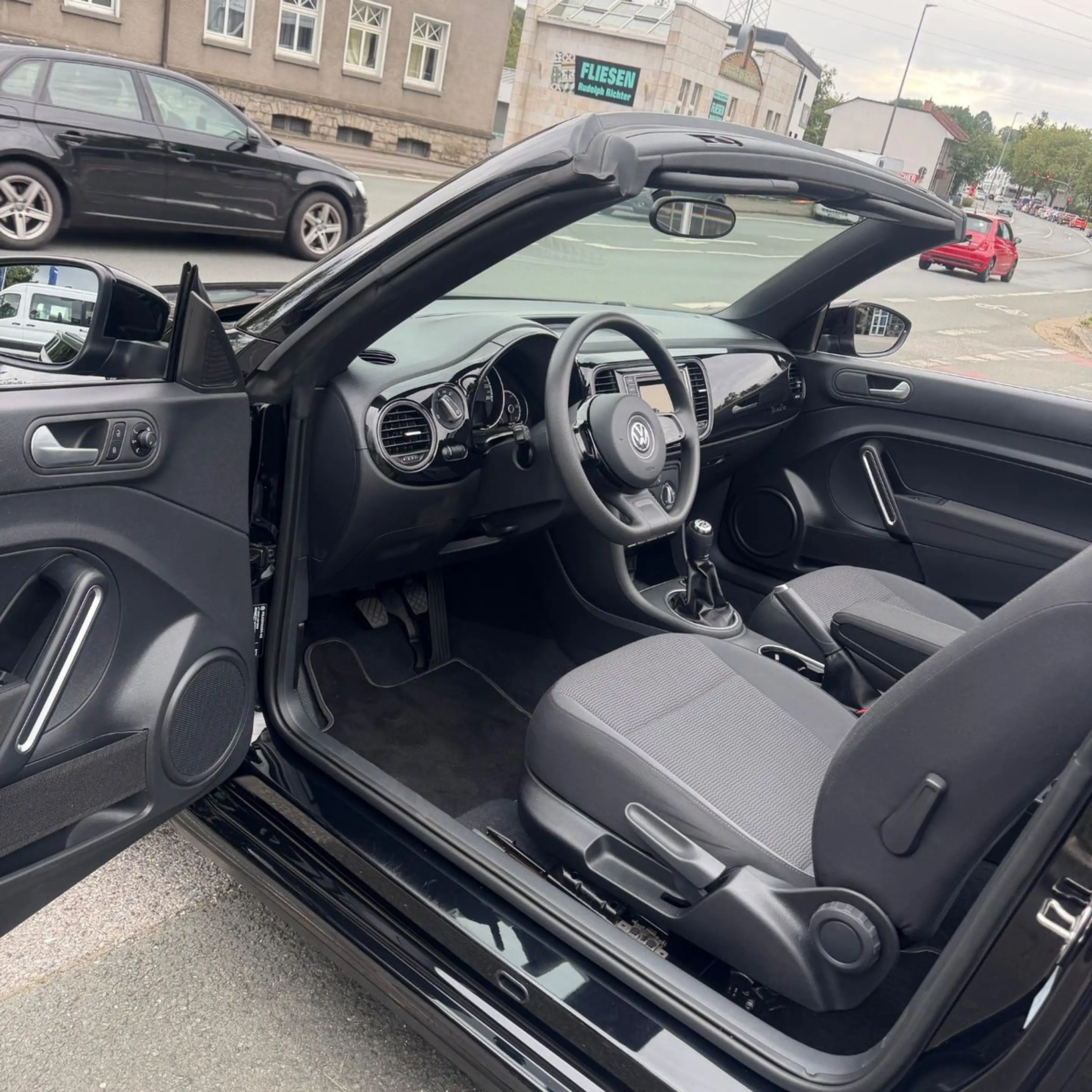 Volkswagen Beetle Cabriolet *neue ALLWETTERREIFEN*Sitzheizu — photo 7