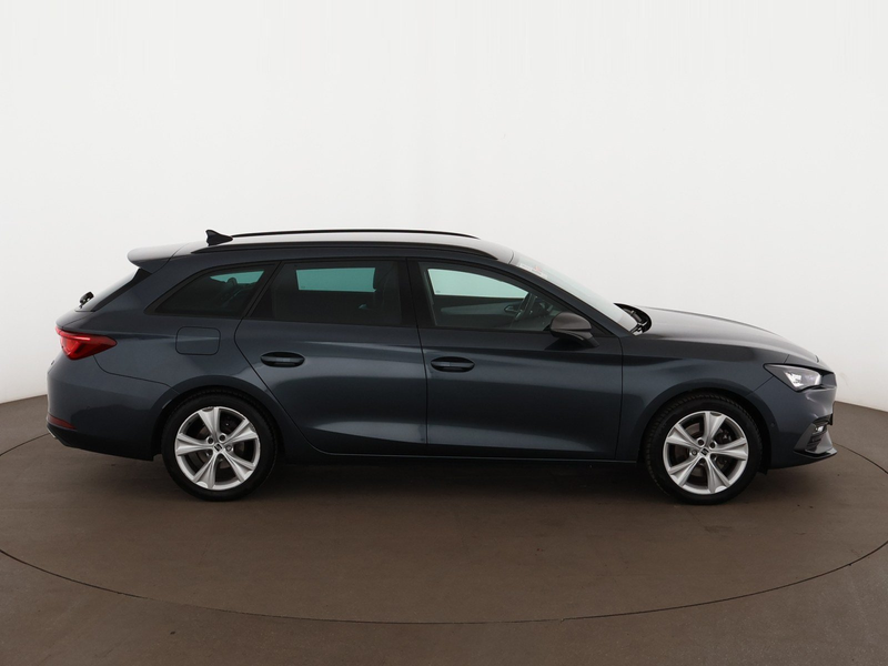 SEAT Leon ST 2.0 TDI FR Aut LED RADAR SITZHZG ASSIST — photo 9