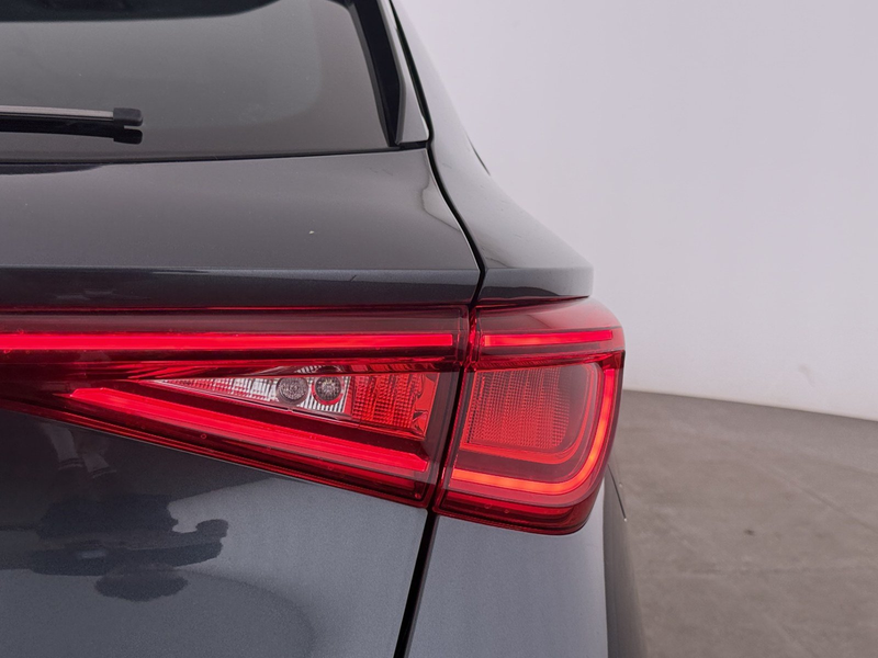 SEAT Leon ST 2.0 TDI FR Aut LED RADAR SITZHZG ASSIST — photo 11