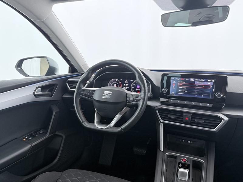 SEAT Leon ST 2.0 TDI FR Aut LED RADAR SITZHZG ASSIST — photo 14