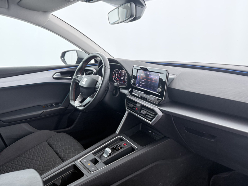 SEAT Leon ST 2.0 TDI FR Aut LED RADAR SITZHZG ASSIST — photo 15
