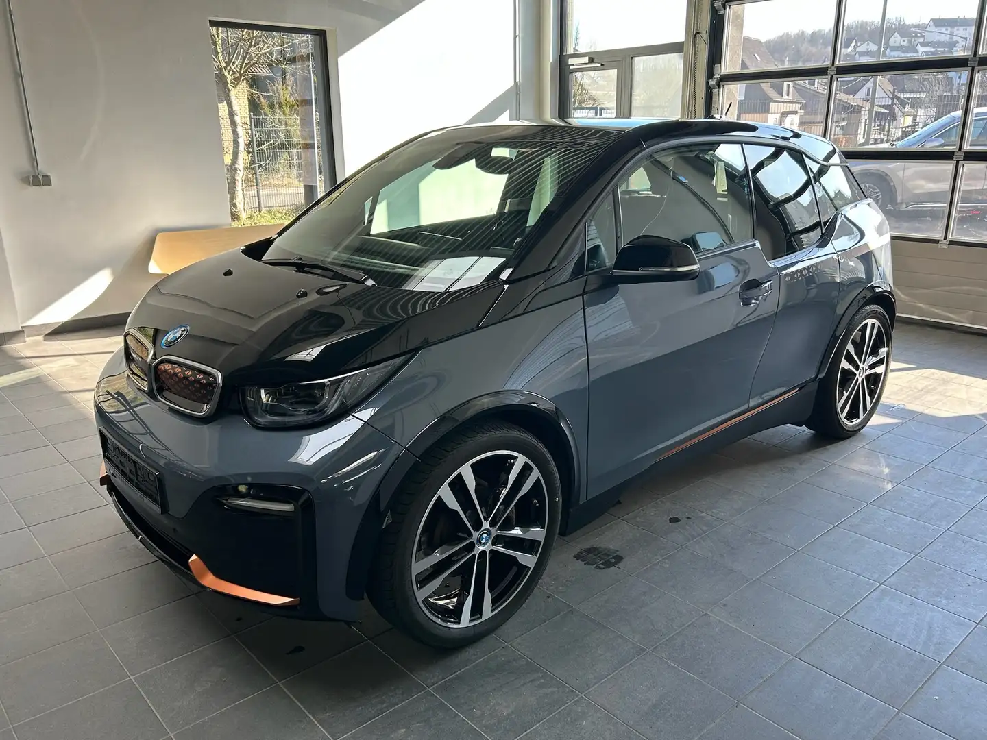 BMW i3 s Unique Forever NaviProf_DrivAss+_HarmanKardon Szürke - 1