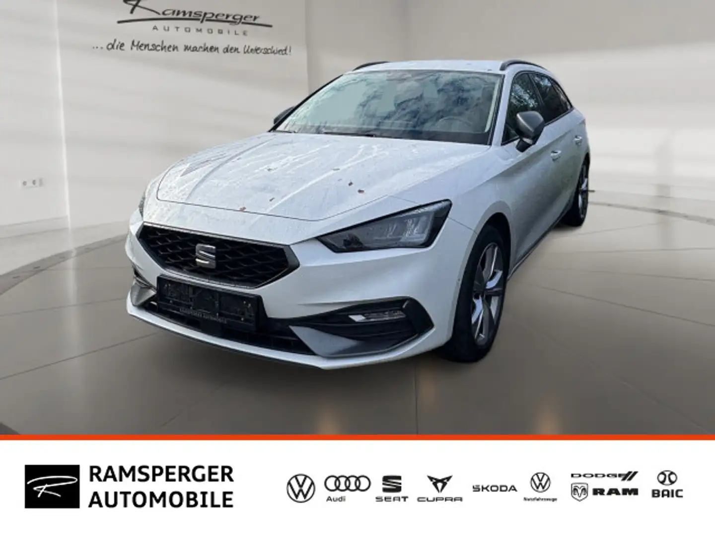 SEAT Leon Sportstourer FR 2.0 TDI 4Drive AHK/Navi/uvm Weiß - 1