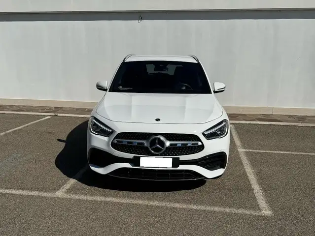 Mercedes-Benz GLA 250 GLA-H247 2020 e phev (eq-power) Premium auto