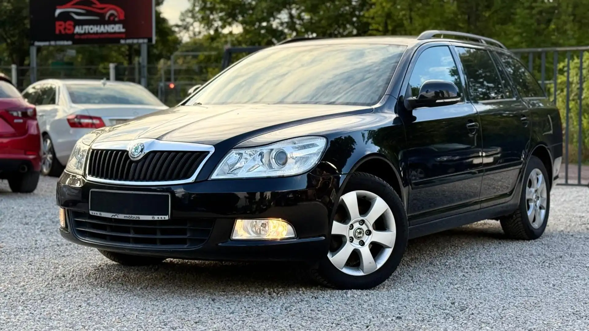 Skoda Octavia Ambiente Noir - 1