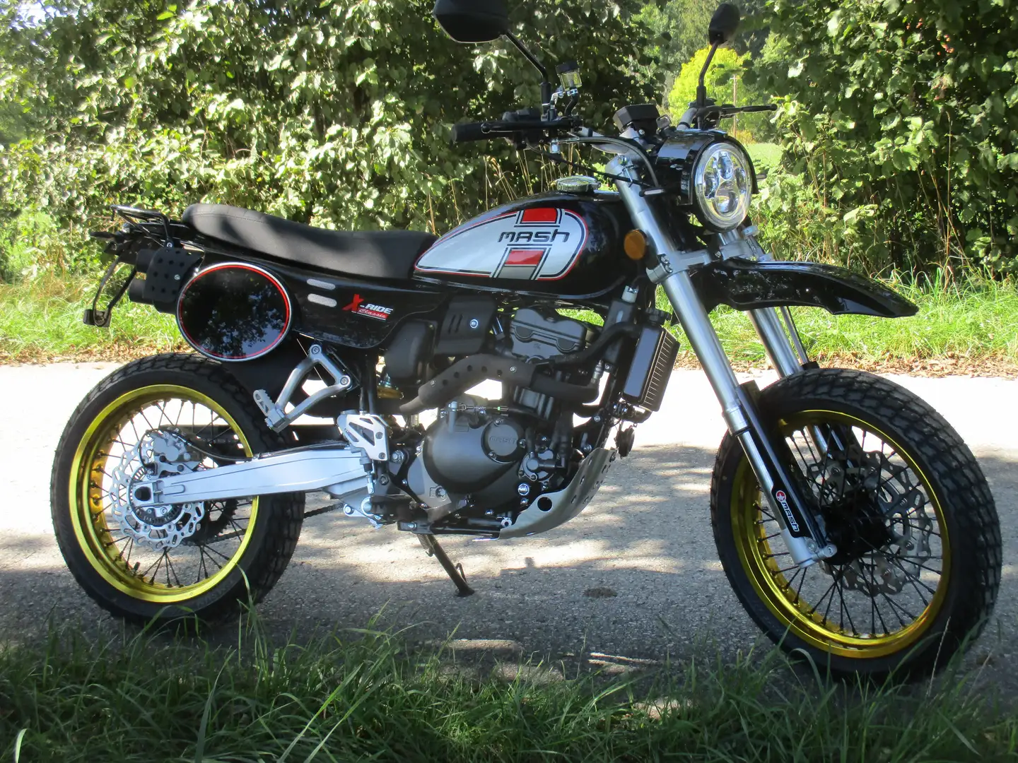 Mash X-Ride Classic 125 Bílá - 2