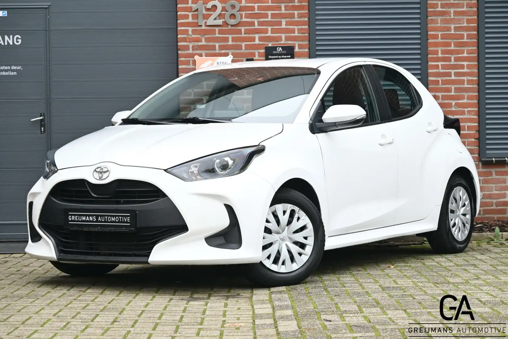 Toyota Yaris 1.0 VVT-i Comfort Wit - 1
