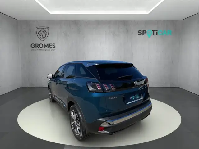 Peugeot 3008 view 5