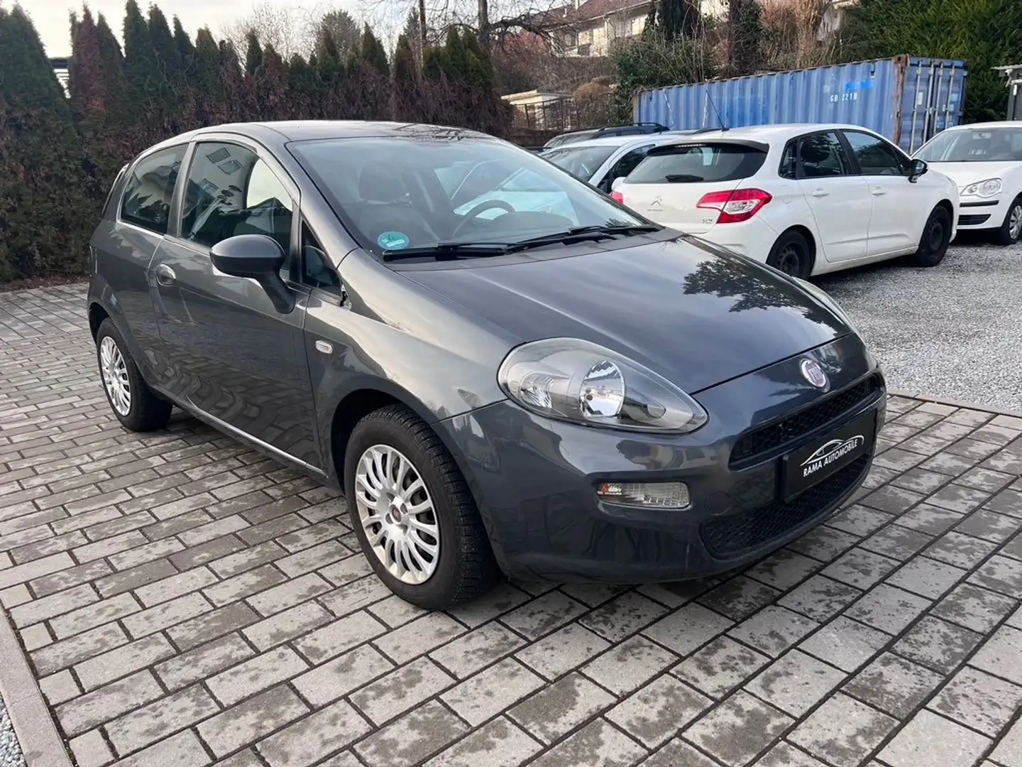 Fiat Punto More 1.2 KLIMA NAVI PDC TÜV 03.2026 - 1