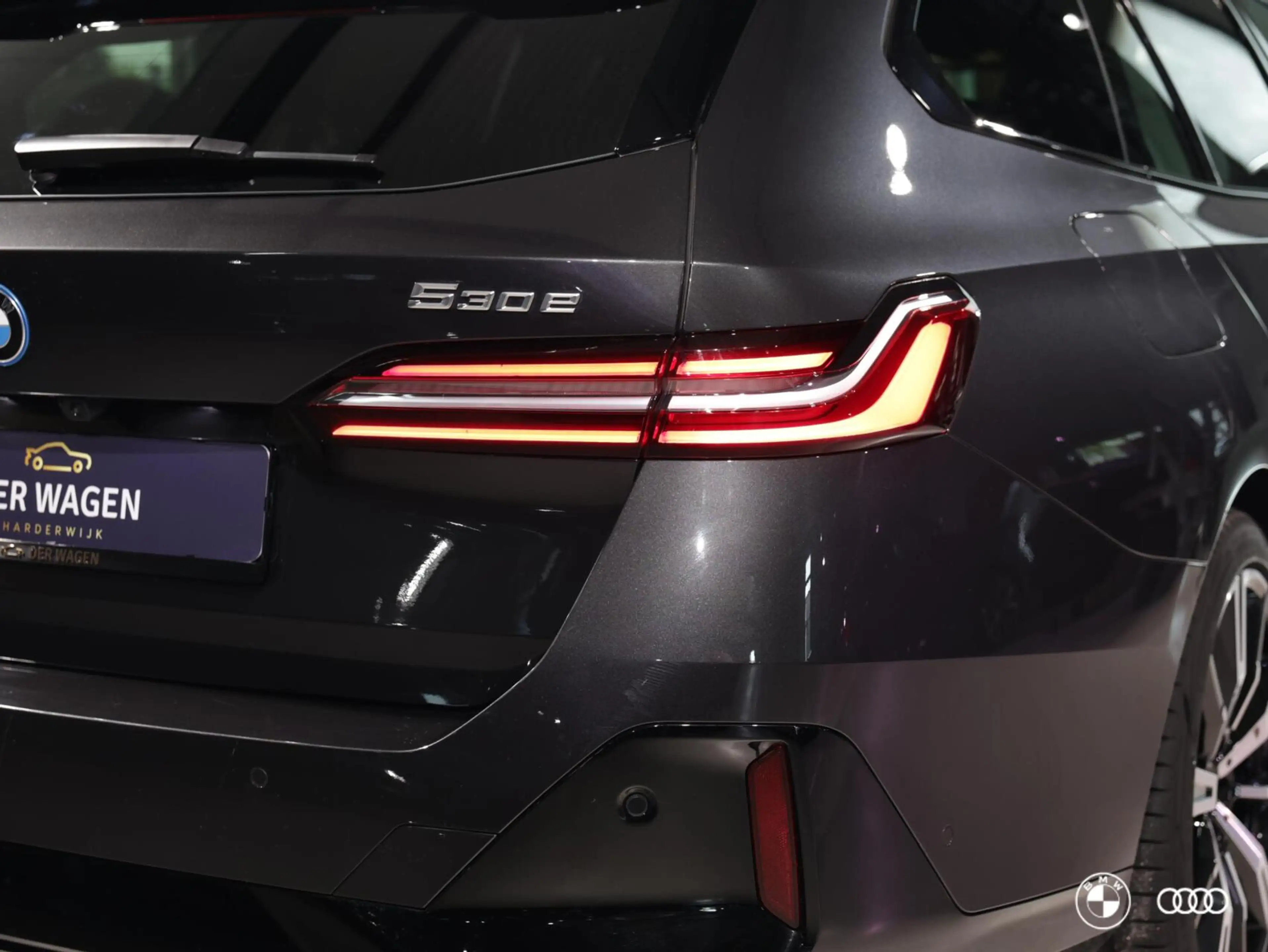 BMW 530 530E M SPORT / PANODAK / MEMORY / HARMANKARDON / L — photo 6