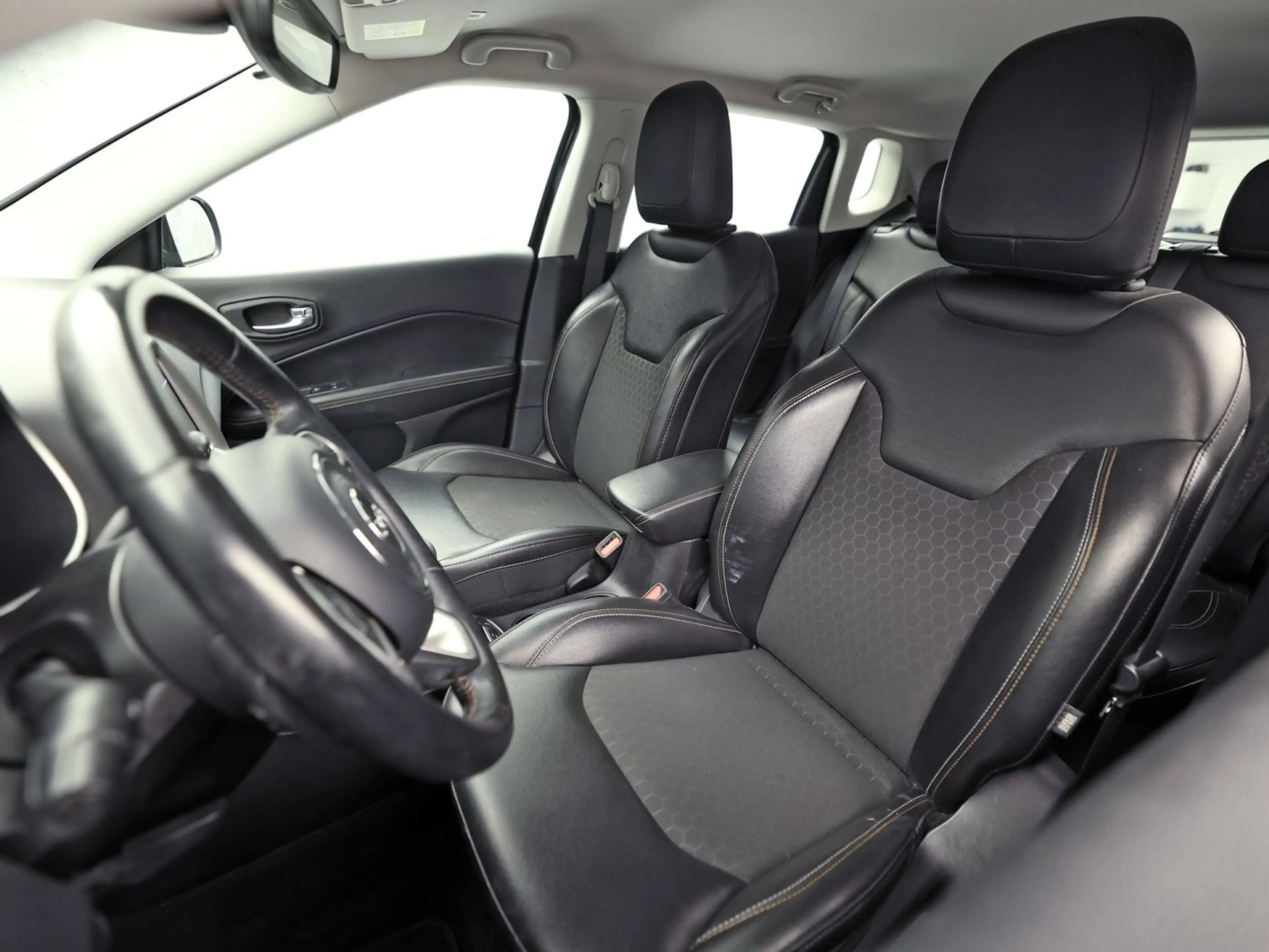 Jeep Compass 1.4 MultiAir Sport (NAVIGATIE, CAMERA, LEDER, SPOR — photo 14