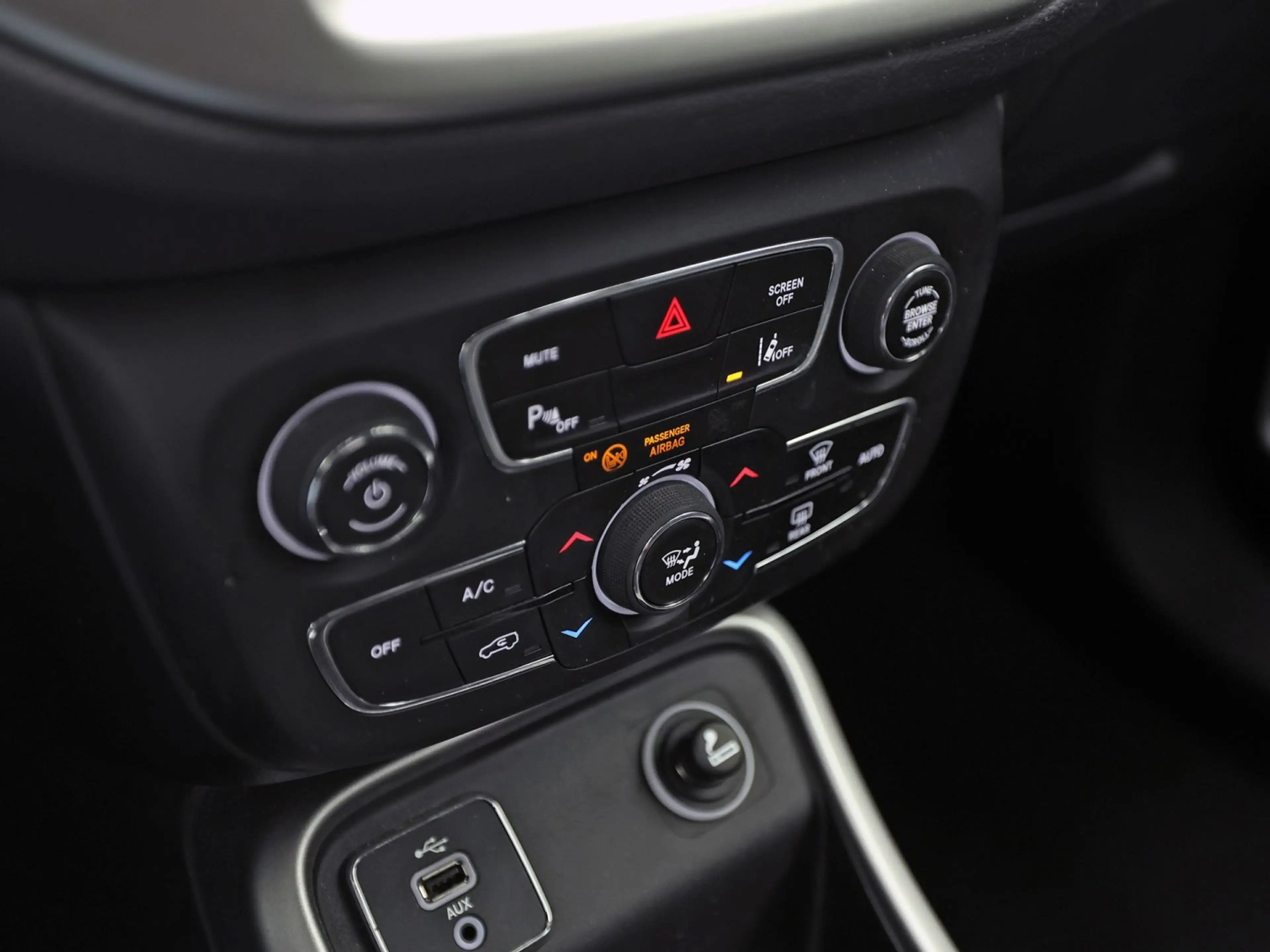 Jeep Compass 1.4 MultiAir Sport (NAVIGATIE, CAMERA, LEDER, SPOR — photo 9