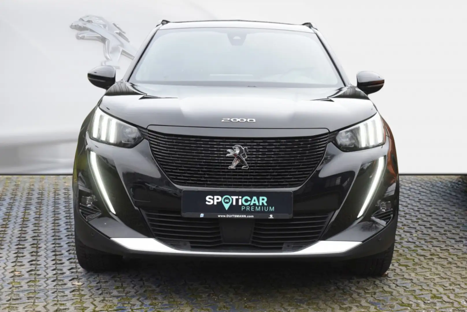 Peugeot 2008 e- GT Schwarz - 2