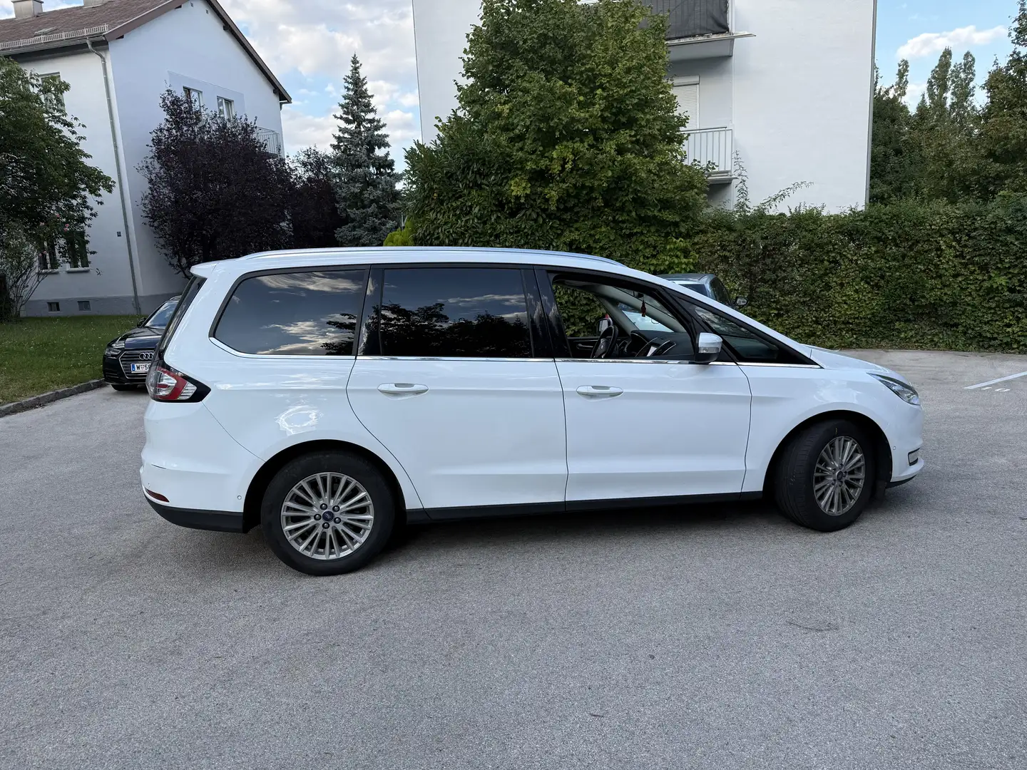 Ford Galaxy 2.0 TDCi Aut. Titanium - 2
