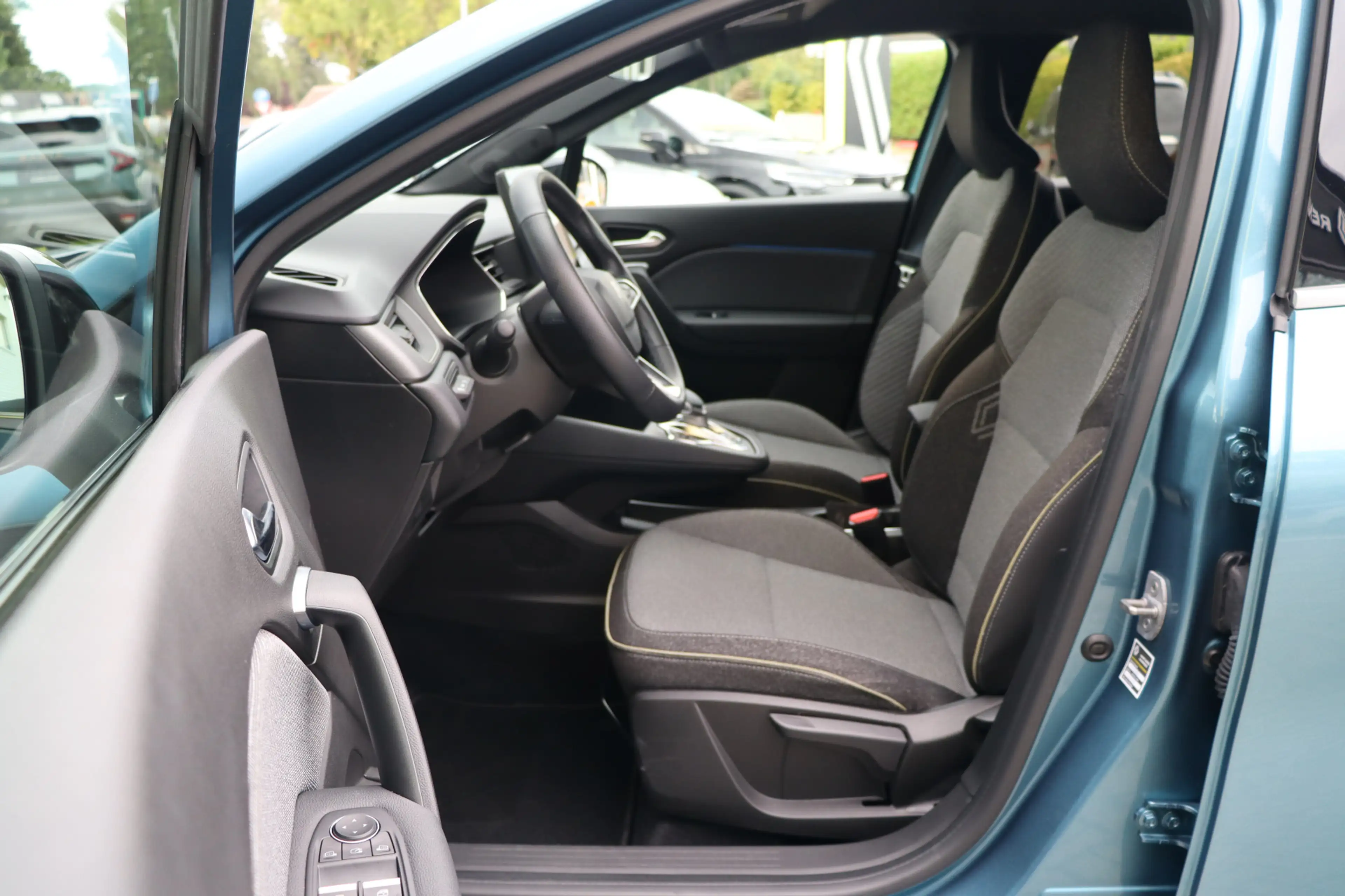 Renault Symbioz 1.6 E-Tech full hybrid 145 techno HEV | Adap. Crui — photo 7