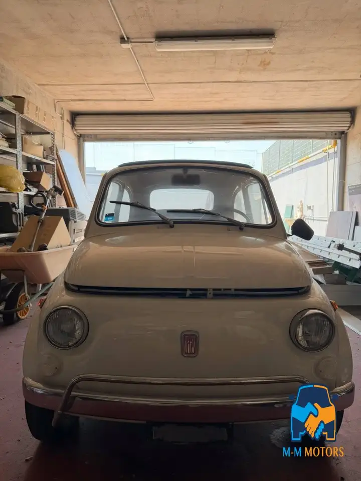 Fiat 500 L — photo 1 of 3