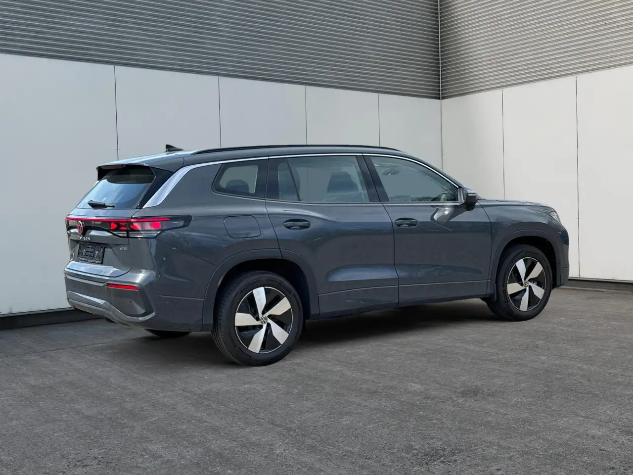 Volkswagen Tayron LIFE SHZ+ACC+PDC+KAMERA+EL.HECKKL. 1.5 eTSI OPF... 3