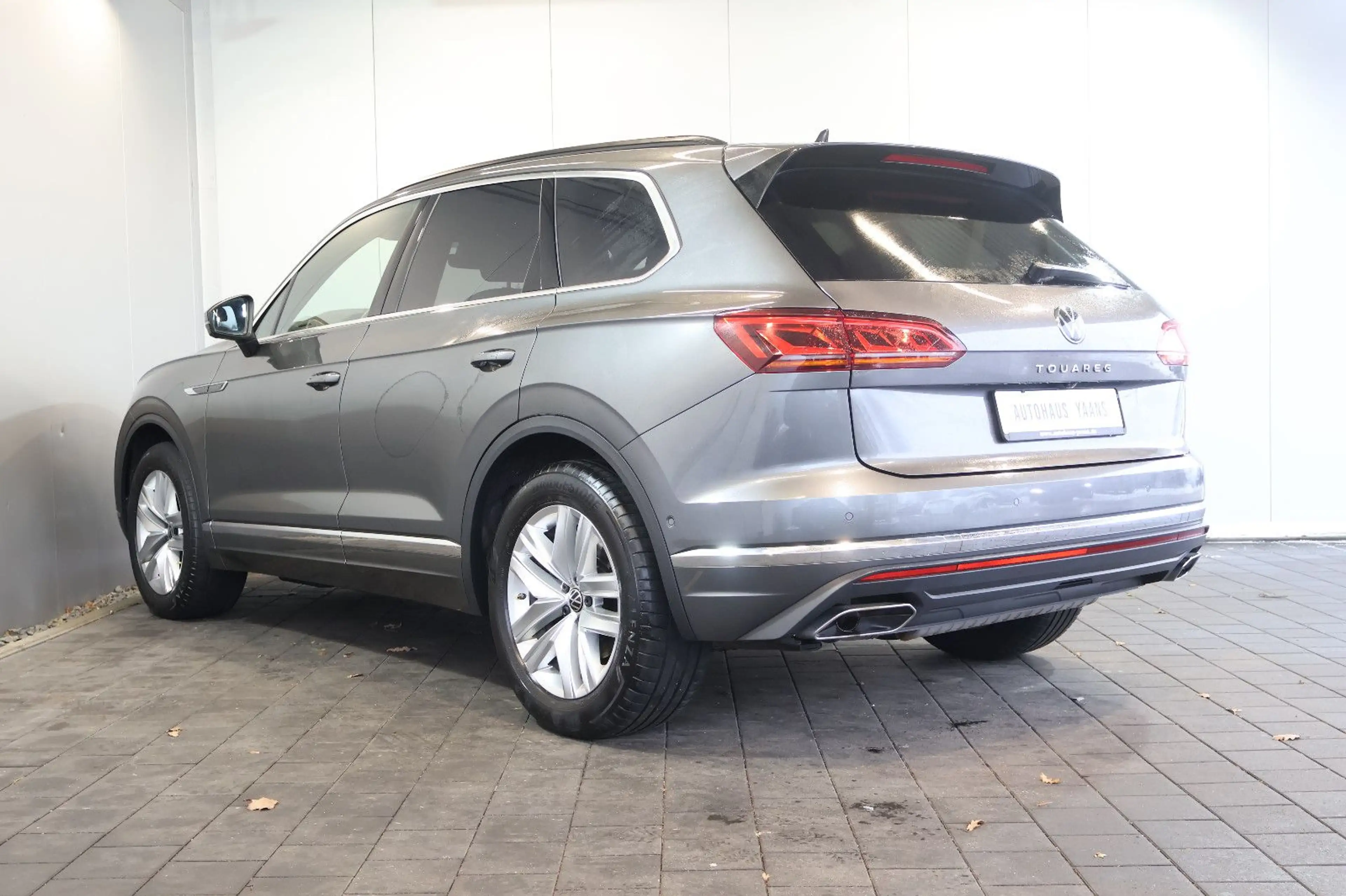 Volkswagen Touareg Eleg. 3.0 TDI 4M LUFT+HUD+360°+PANO+AHK — photo 6