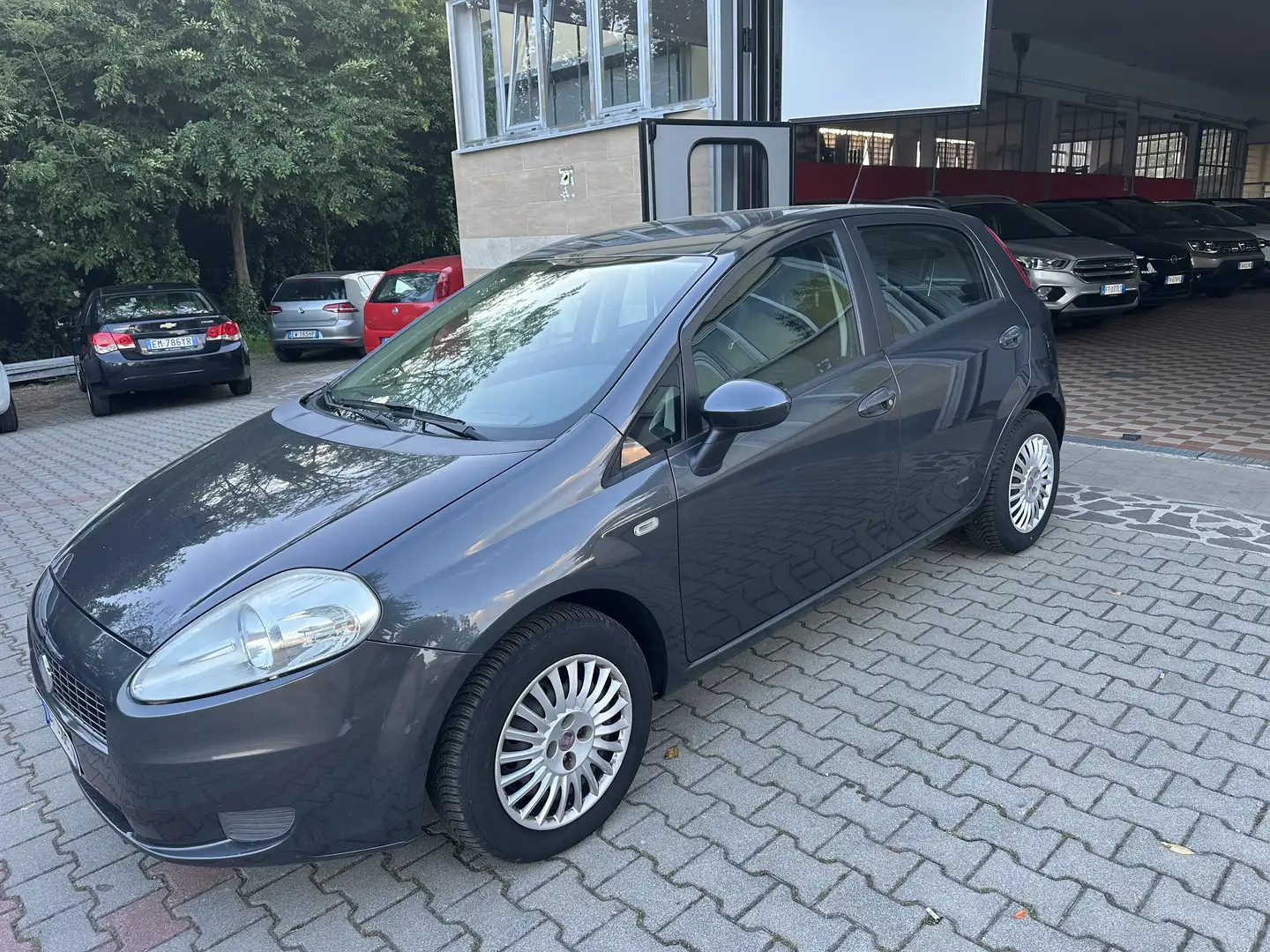 Fiat Grande Punto 5p 1.4 Active 77cv - 1