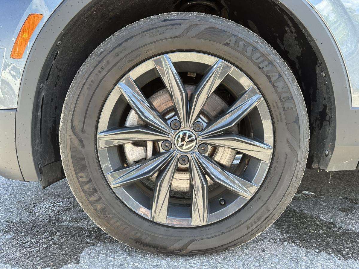 2024 Volkswagen Tiguan Comfortline 2.0T 8sp at w/Tip 4M — снимка 1
