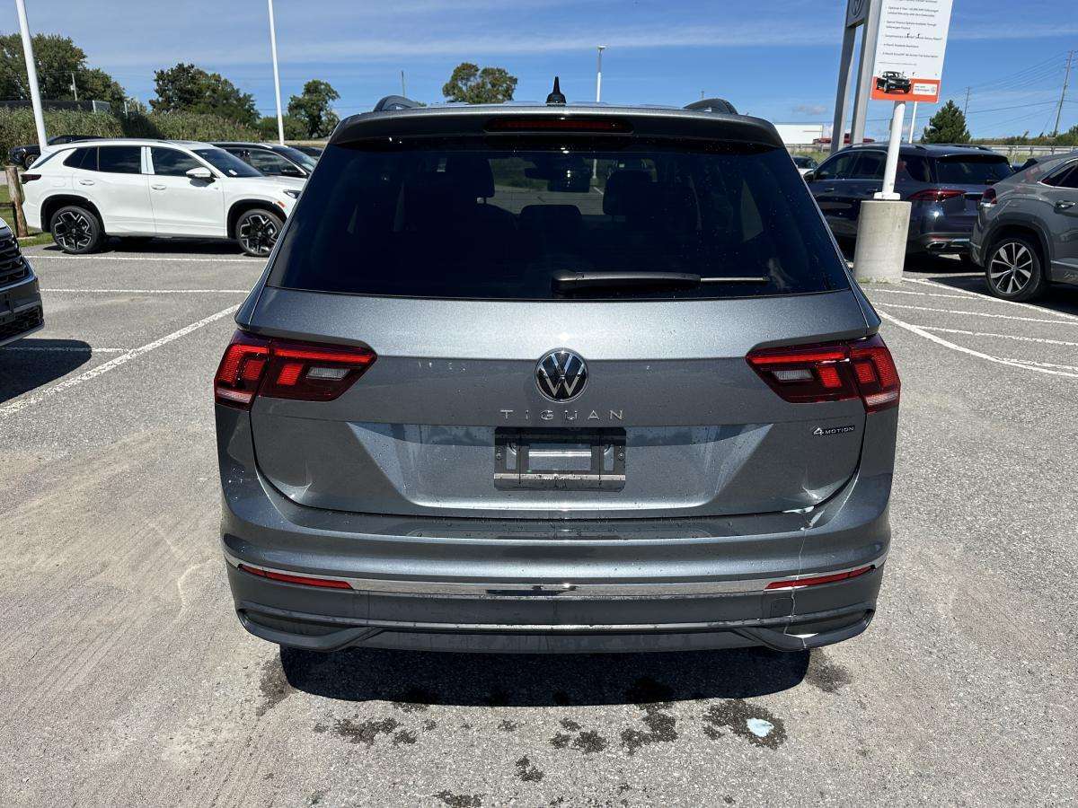2024 Volkswagen Tiguan Comfortline 2.0T 8sp at w/Tip 4M — снимка 1