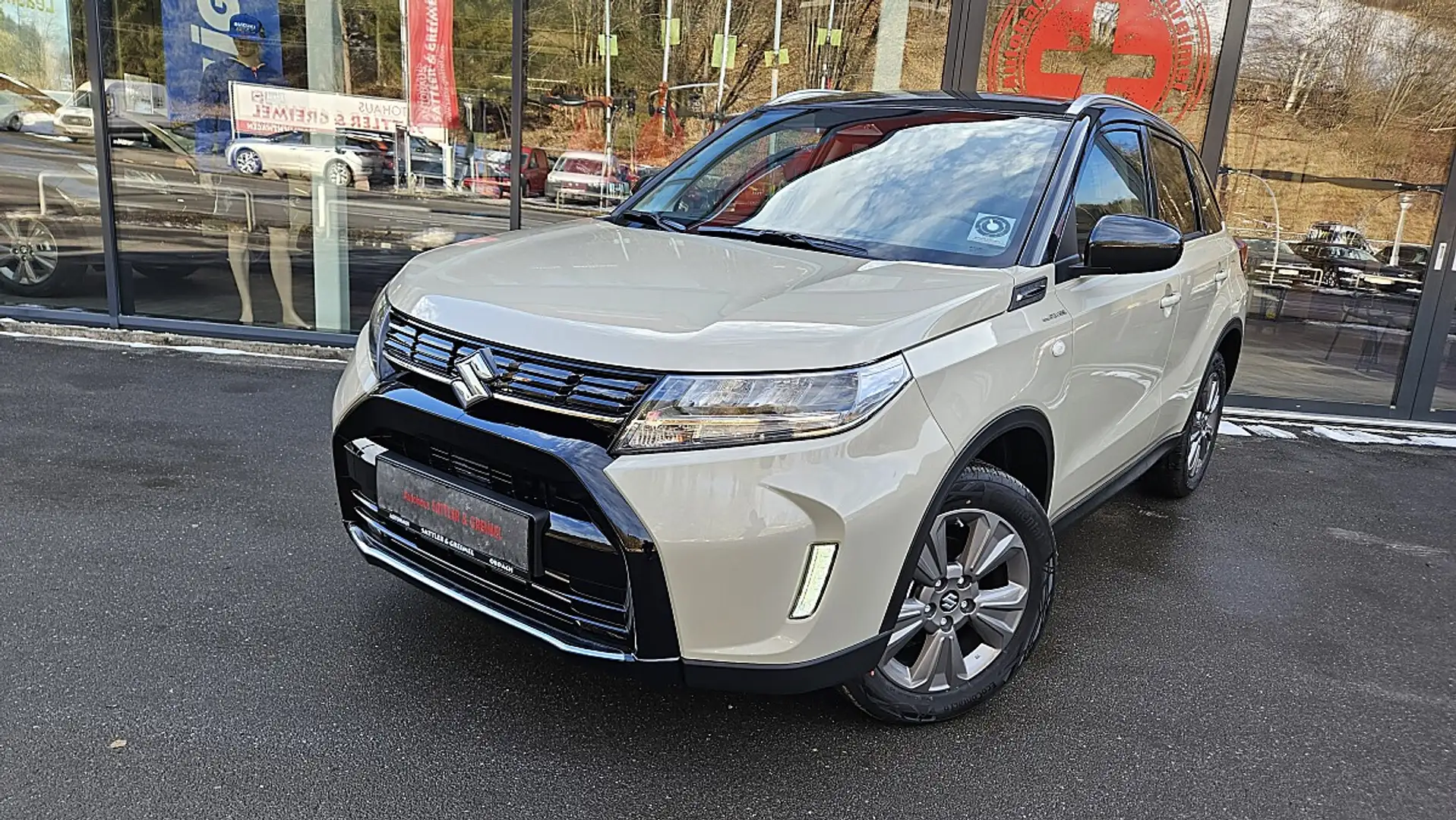 Suzuki Vitara 1,4 Hybrid ALLGRIP shine Aut. Beige - 1