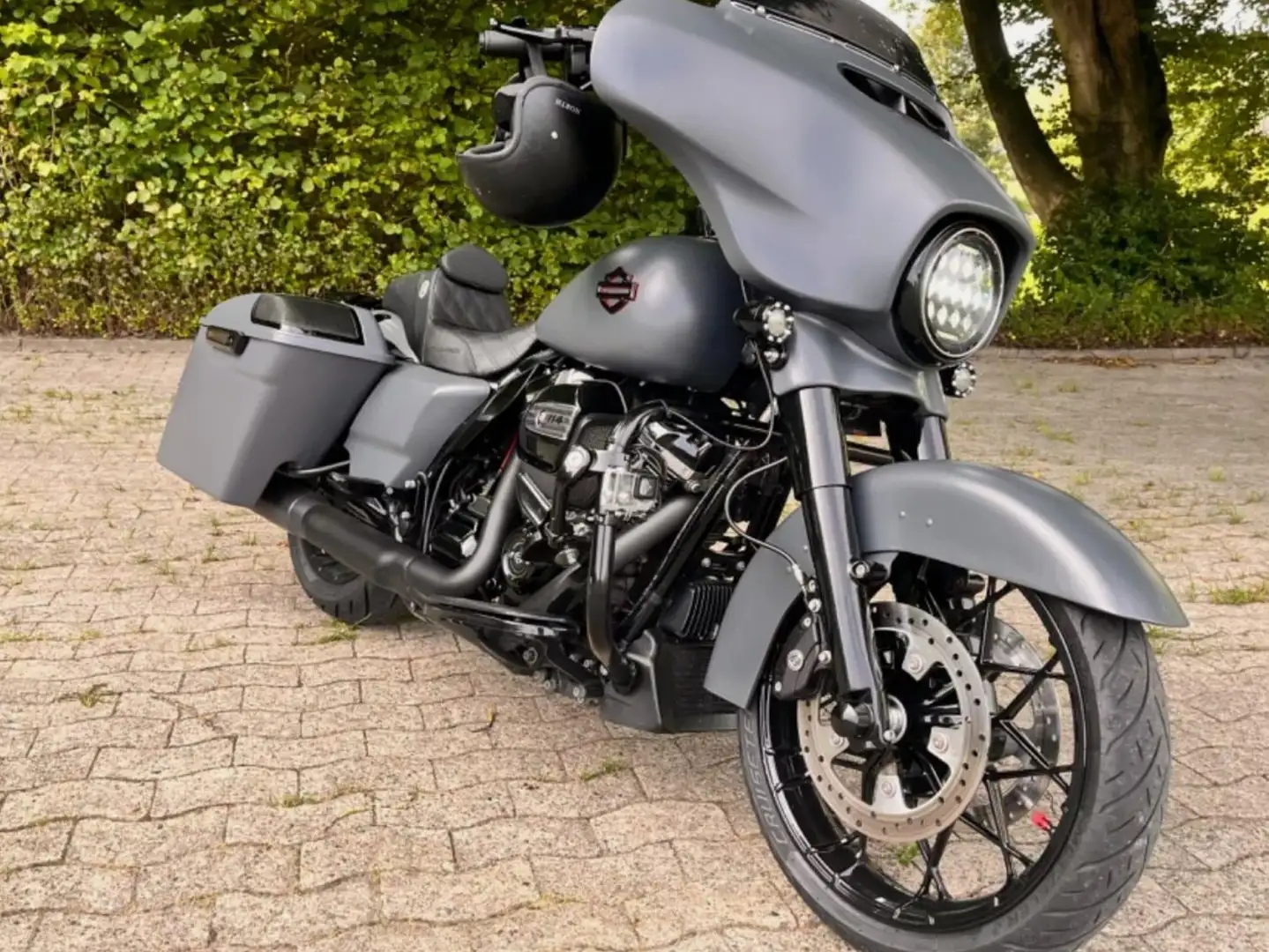 Harley-Davidson Street Glide Szürke - 1