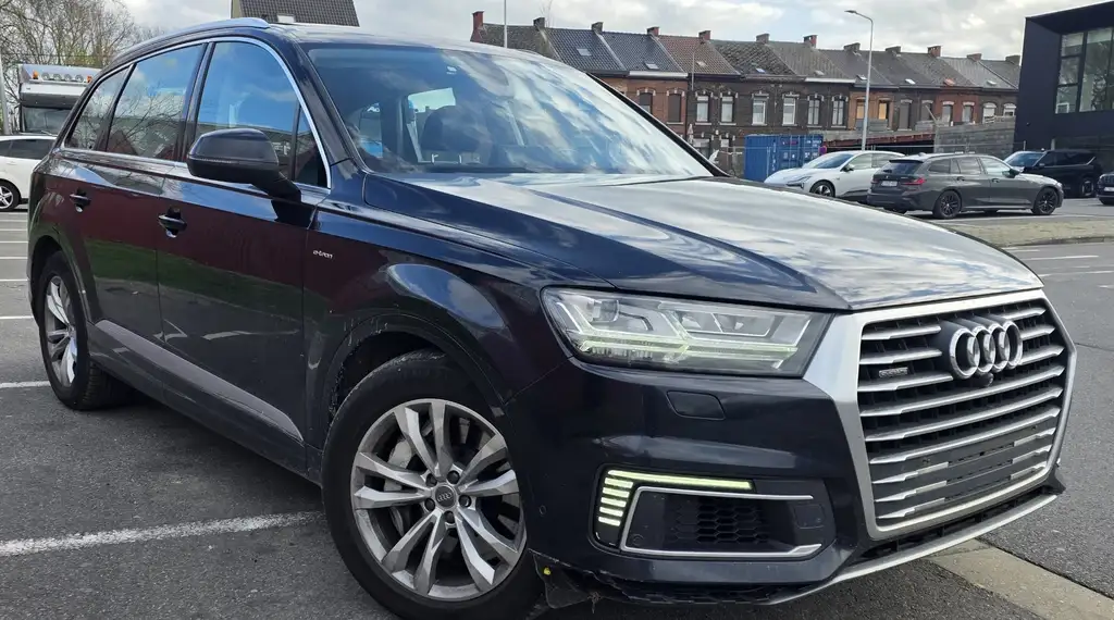 Audi Q7 e-tron 2017 из Европы — купить под ключ
