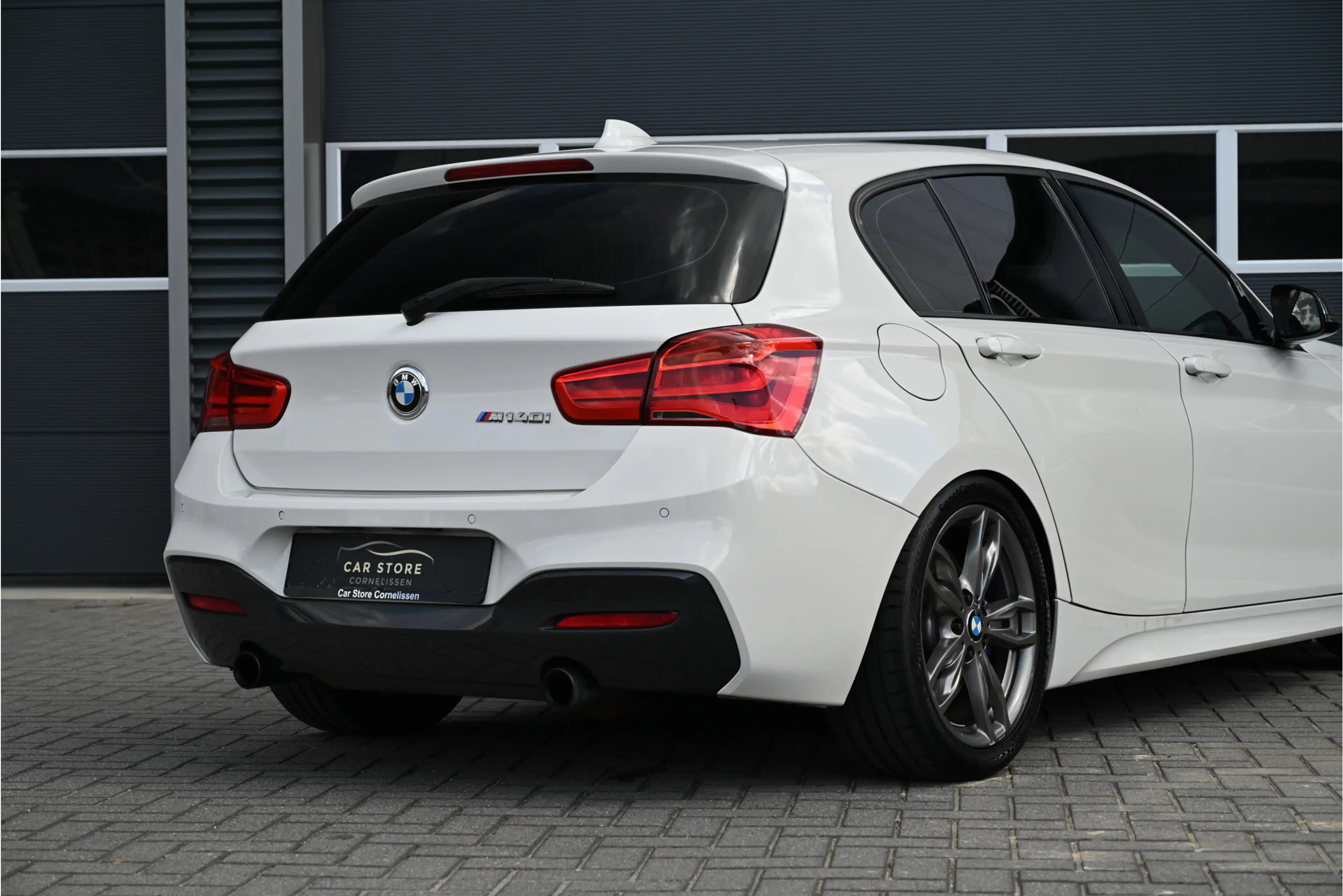 BMW 140 1-serie M140i / HANDGESCHAKELD / M-PERFORMANCE LSD — photo 8