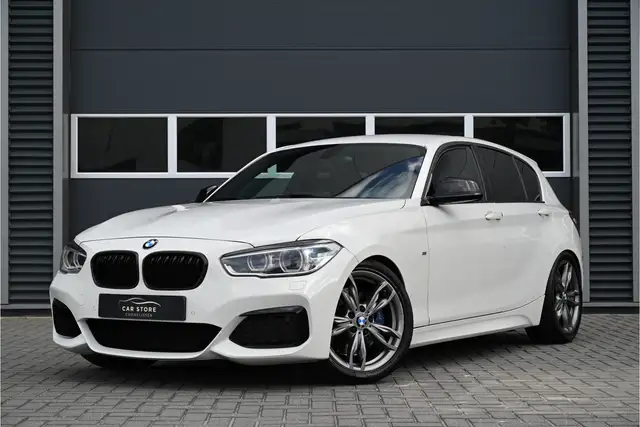 BMW 140 1-serie M140i / HANDGESCHAKELD / M-PERFORMANCE LSD