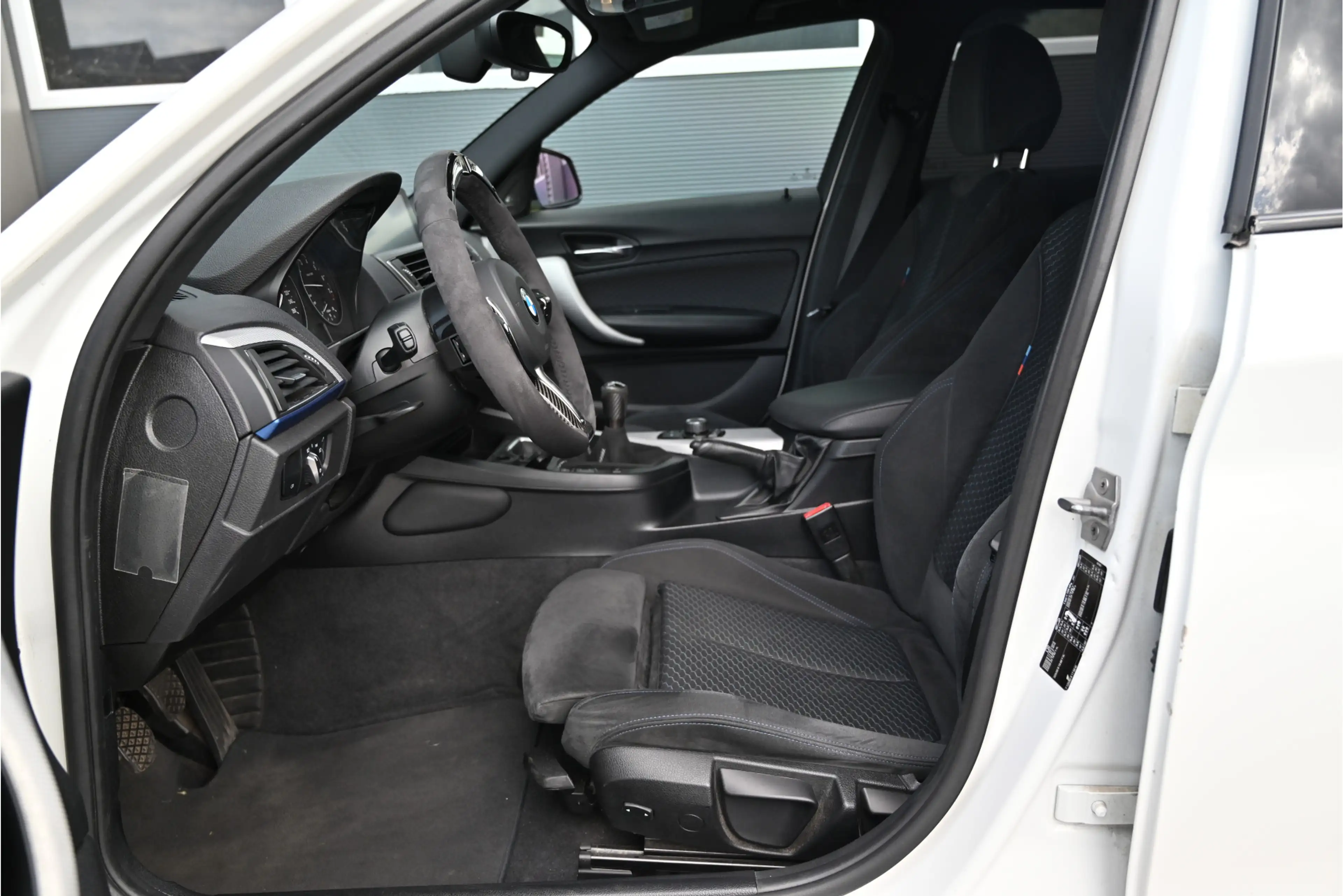 BMW 140 1-serie M140i / HANDGESCHAKELD / M-PERFORMANCE LSD — photo 3