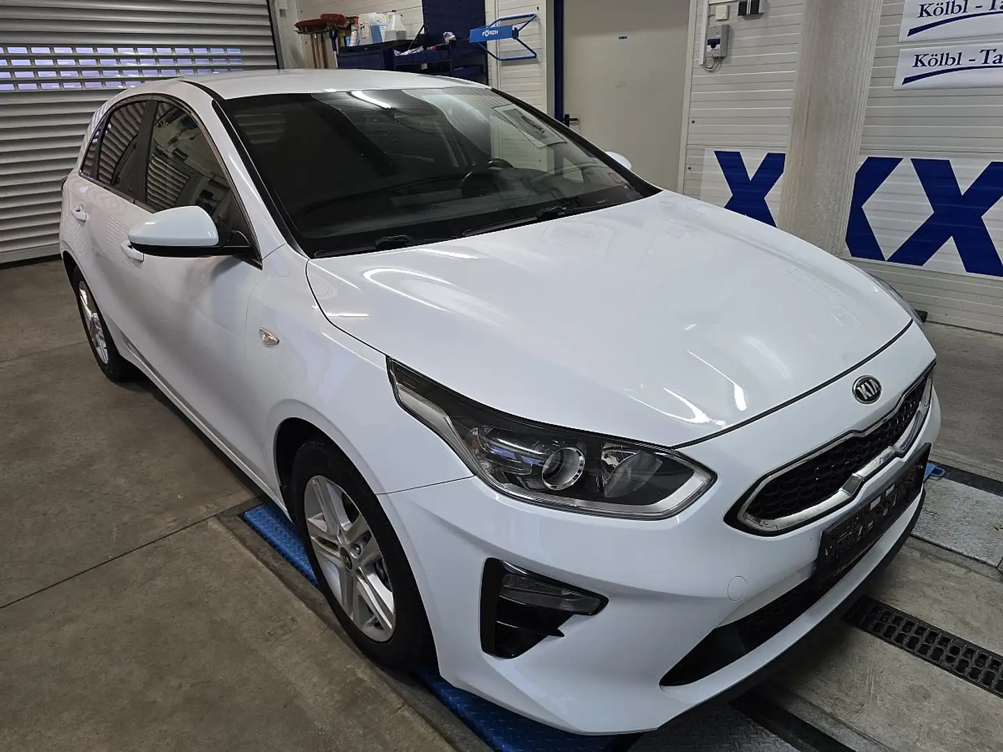 Kia Ceed / cee'd ceed 1,6 CRDi 48V Silber Bianco - 1