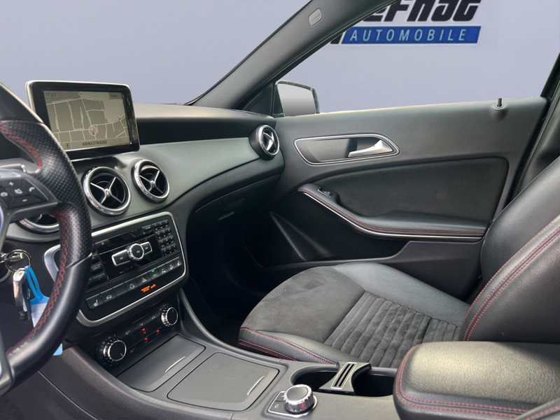 Mercedes-Benz GLA 220 CDI/d 4Matic*AMG*PDC*SHZ*NAVI*XENON* — photo 14