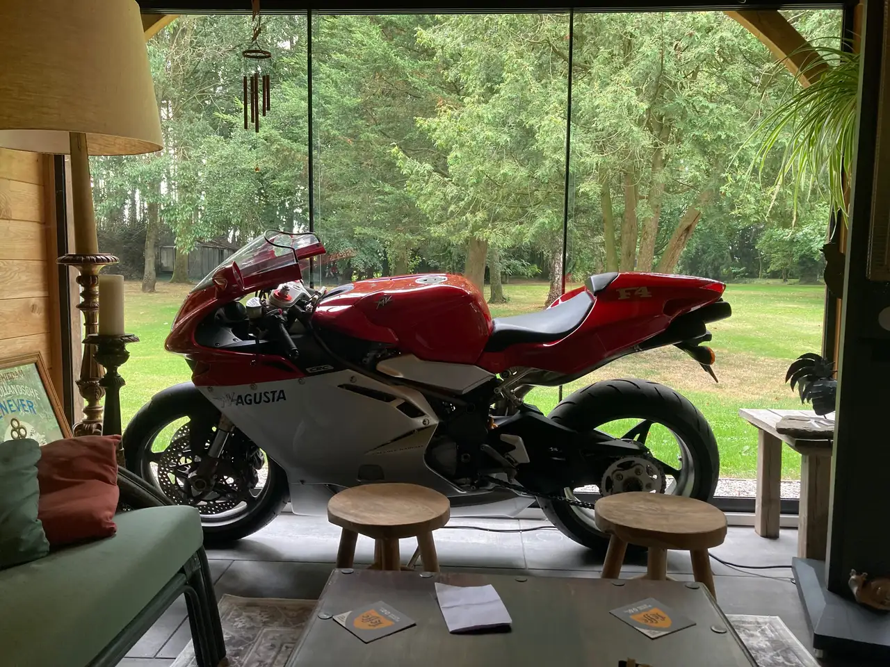 MV Agusta F4