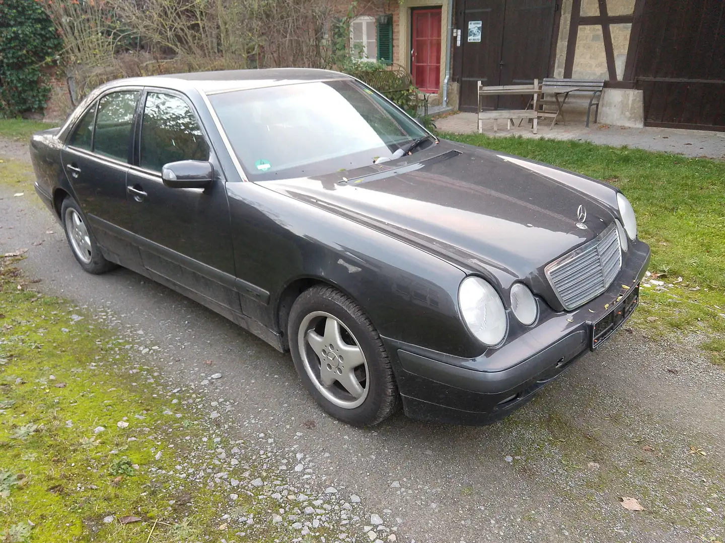 Mercedes-Benz E 240 E 240 Classic Schwarz - 1