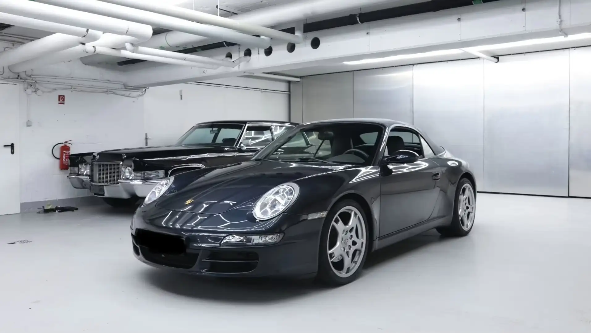 Porsche 911 Cabrio 3.6 Carrera - 1