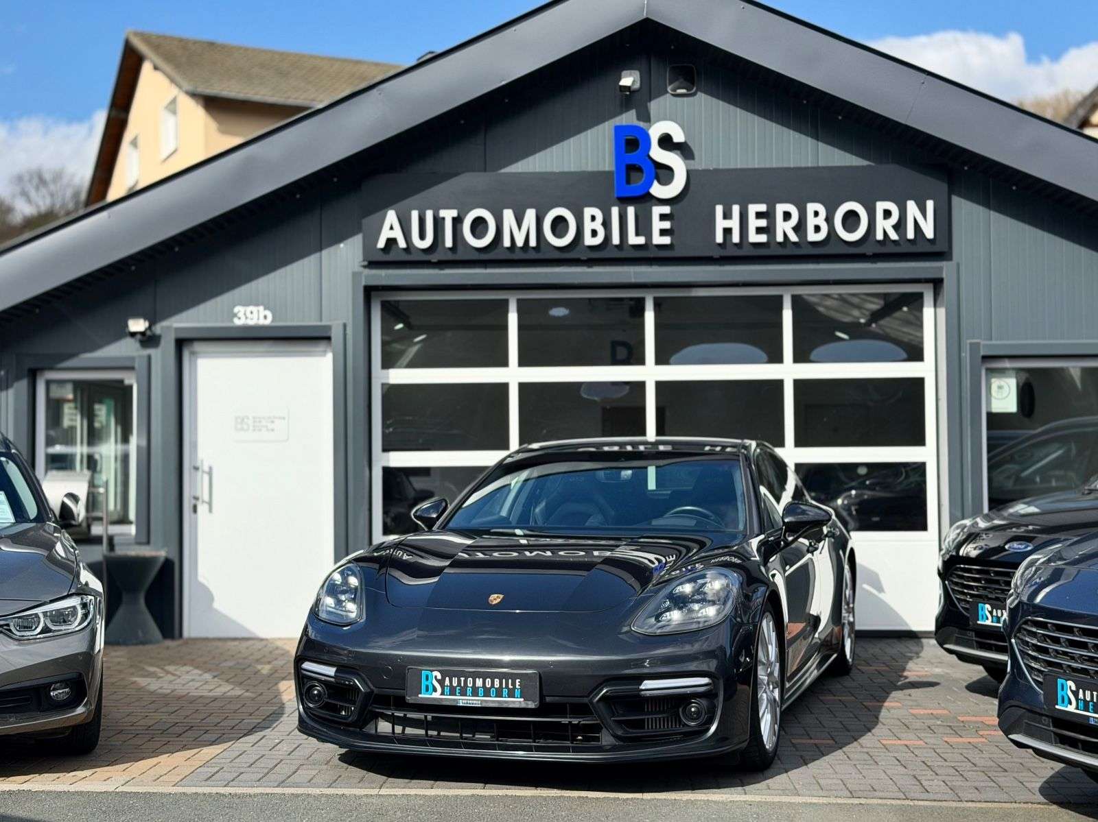 Second hand Porsche Panamera 