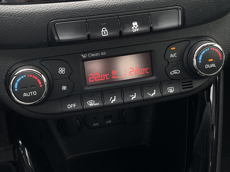 Kia Ceed / cee'd 1.6 GDI Plus Pack — photo 10