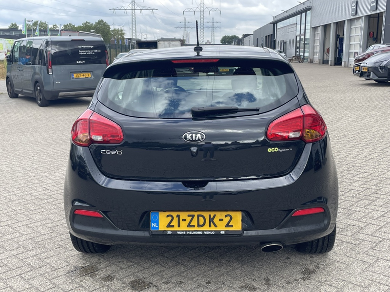 Kia Ceed / cee'd 1.6 GDI Plus Pack — photo 5