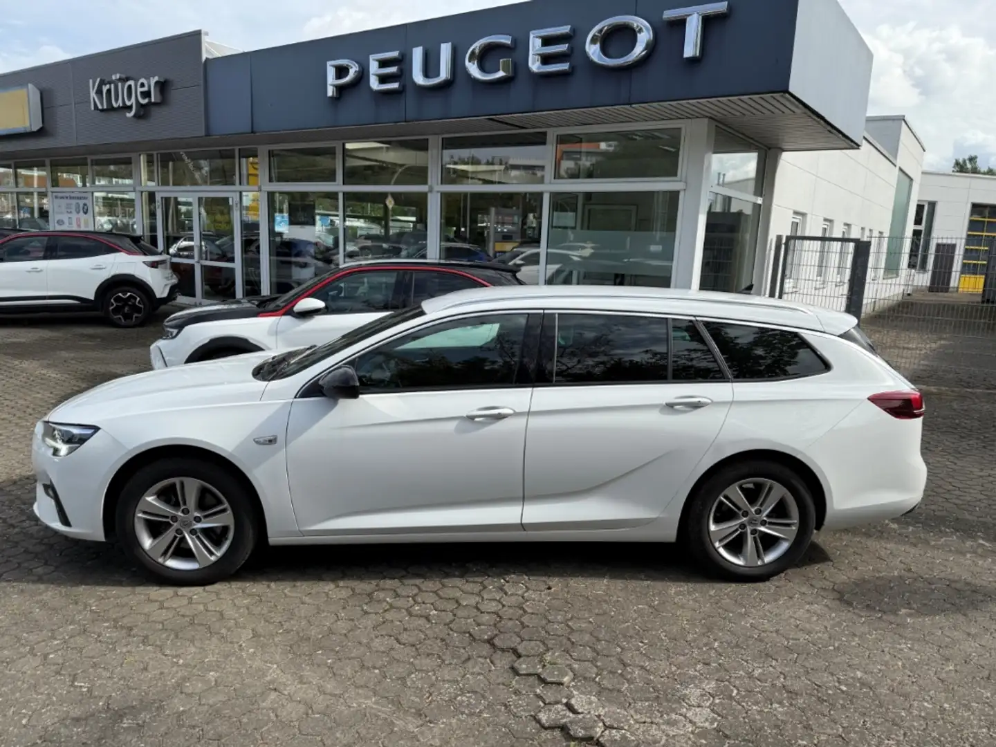 Opel Insignia B Sports Tourer Business 2.0 CDTI + Winterräder Weiß - 2