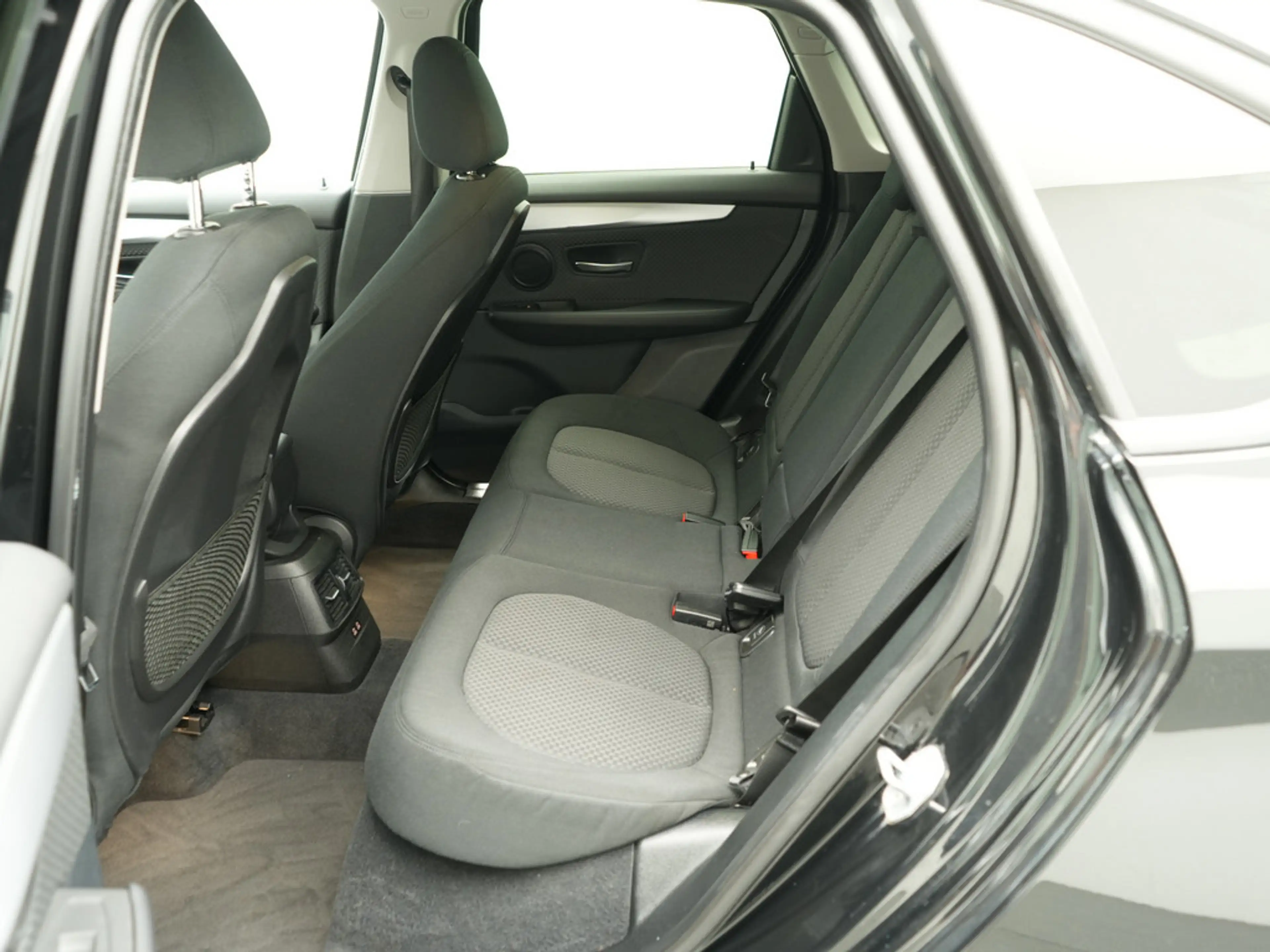 BMW 225 xe Active Tourer Advantage NAVI SHZ PDC — photo 13