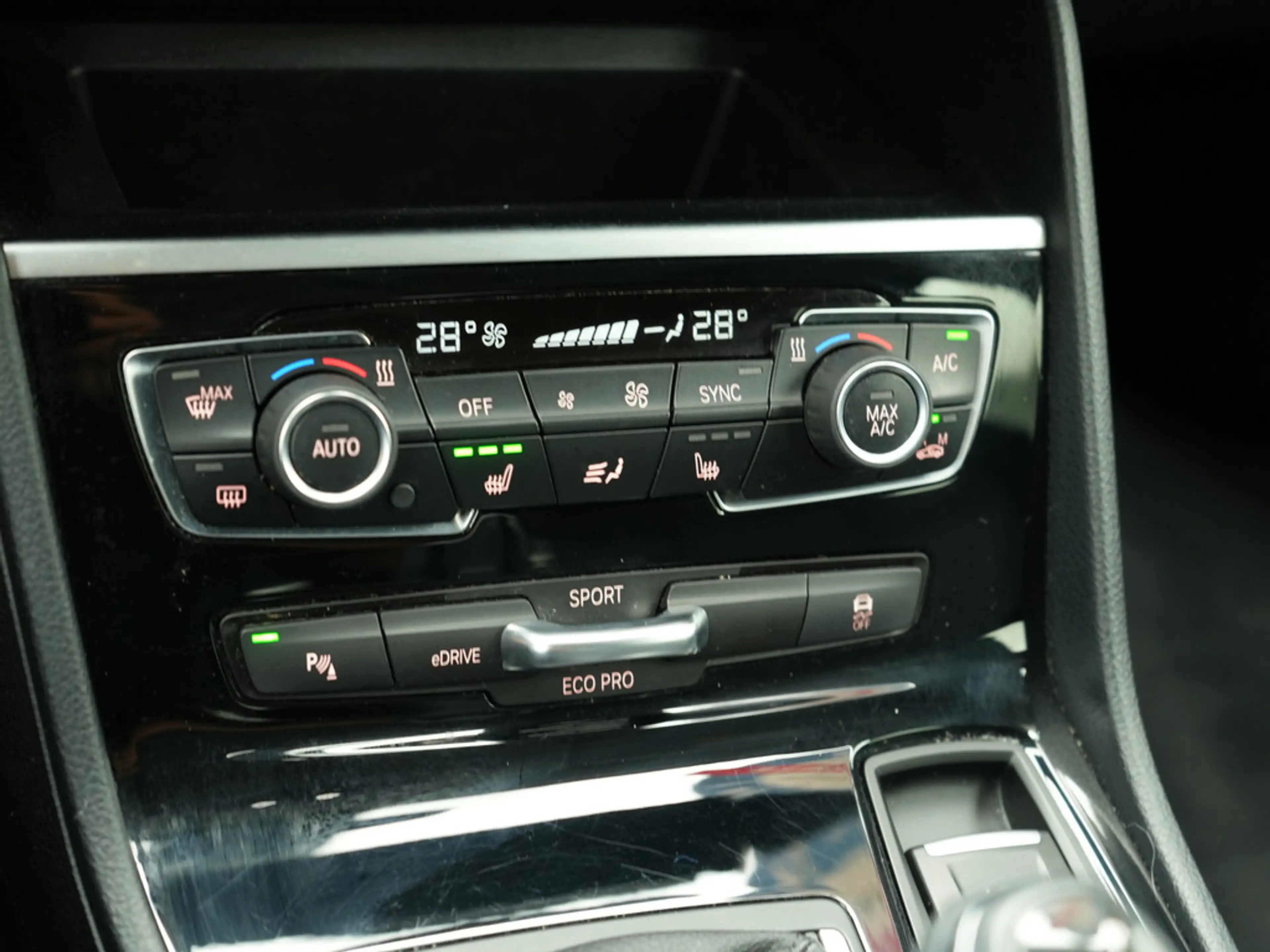 BMW 225 xe Active Tourer Advantage NAVI SHZ PDC — photo 9
