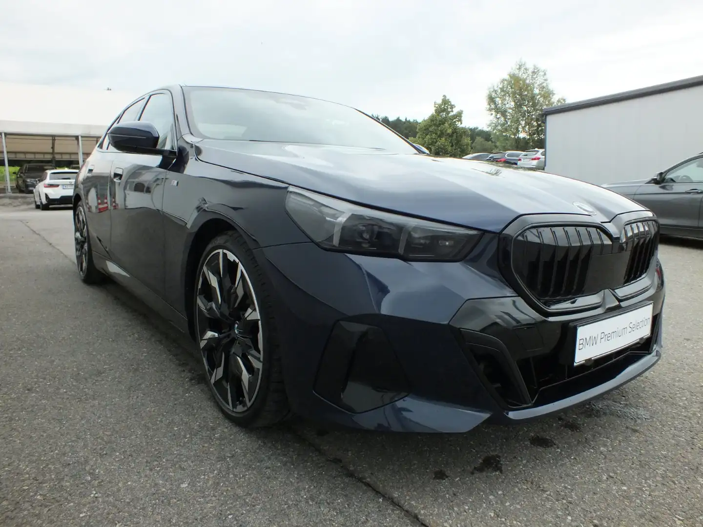 BMW 520 d xDrive Blau - 2