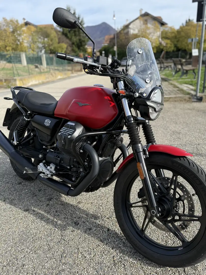 Moto Guzzi V 7 STONE - 1