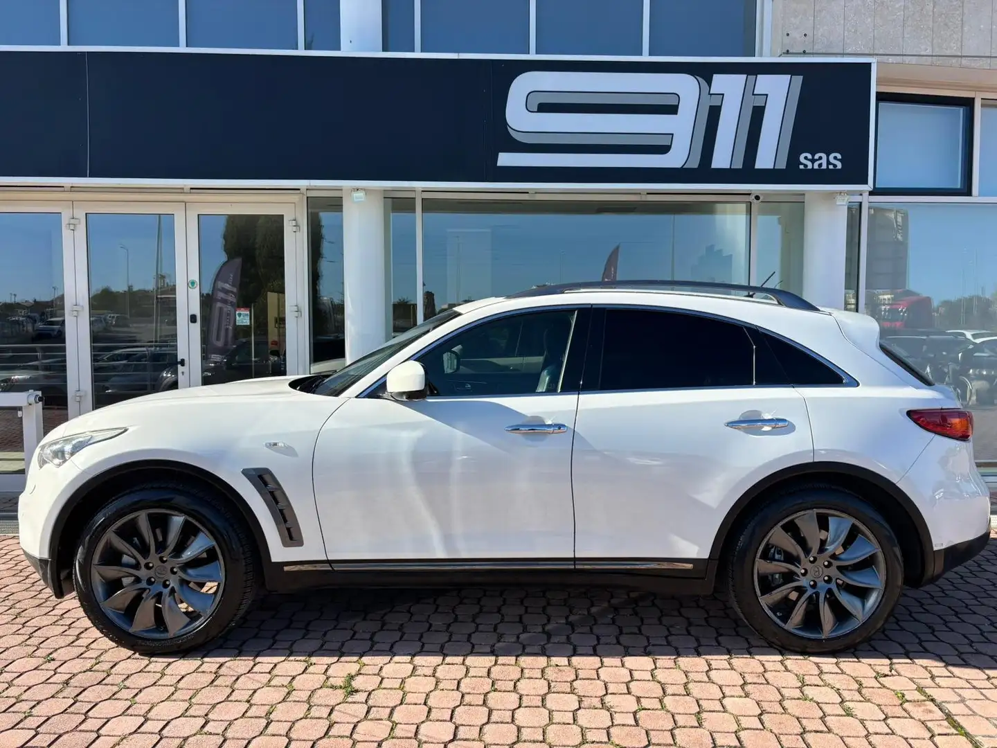 Infiniti FX FX 3.7 V6 S awd auto Bianco - 2