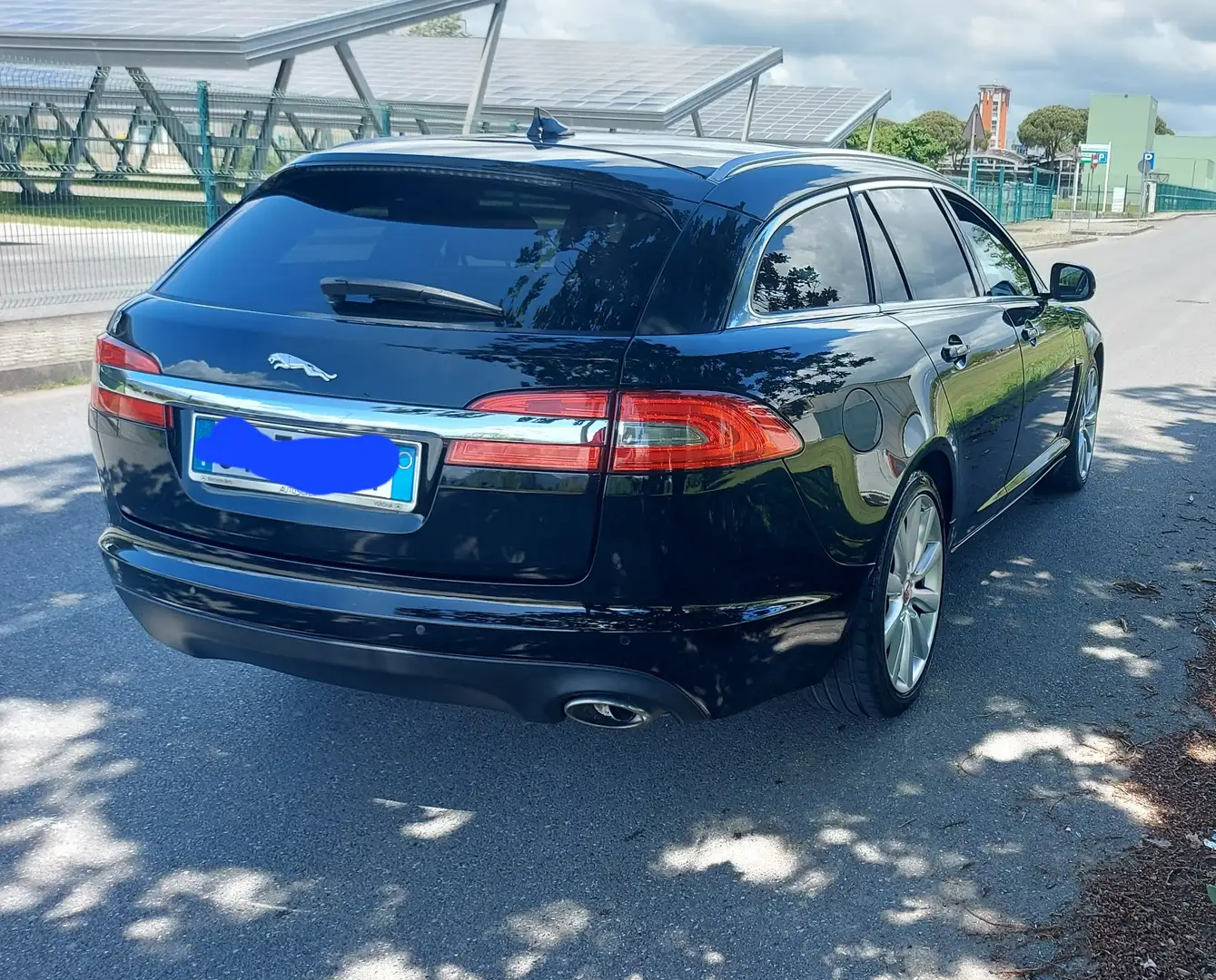 Jaguar XF Sportbrake 2.2d LE 163cv auto - 2